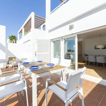 بيت للعطل Global Breeze - Seaview 8593