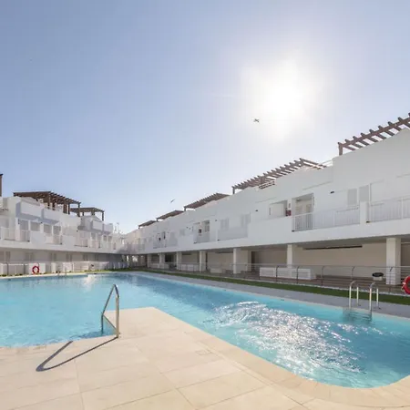 Global Breeze - Seaview 8593 بيت للعطل *